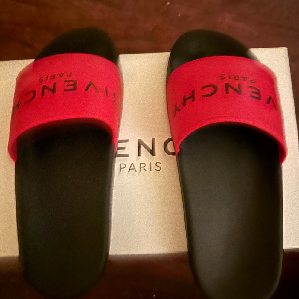 Girls Givenchy slides